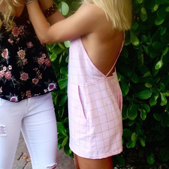 Pink romper - Picture 2 of 8